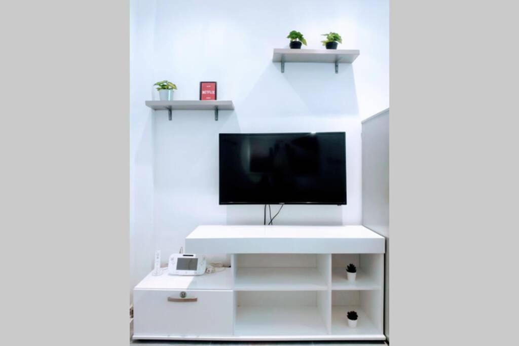 Deluxe Apartment By Prima Lodging Thessaloníki Ngoại thất bức ảnh